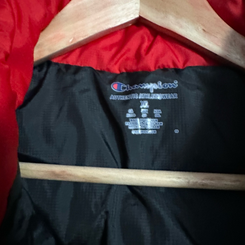 Champion Puffer Jacket!!!! Worn Once - image 5